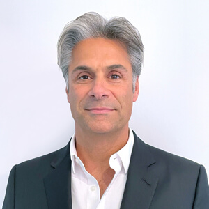 Robert Larocca - Customized Insurance Solutions for Your Lifestyle